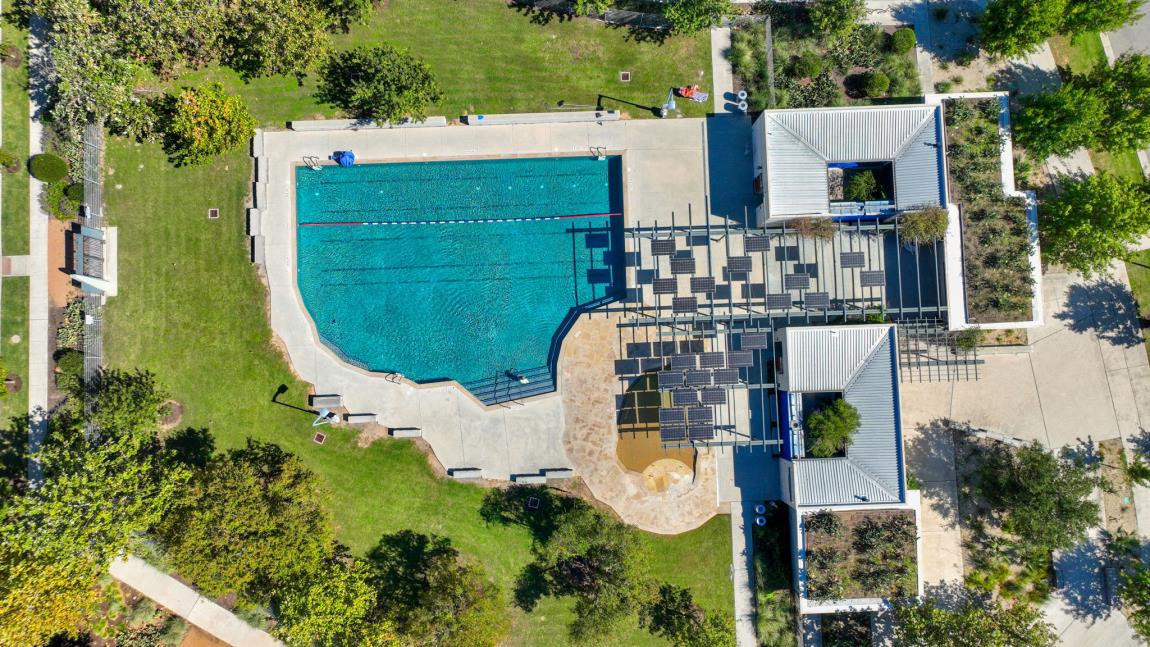 Mueller community pool